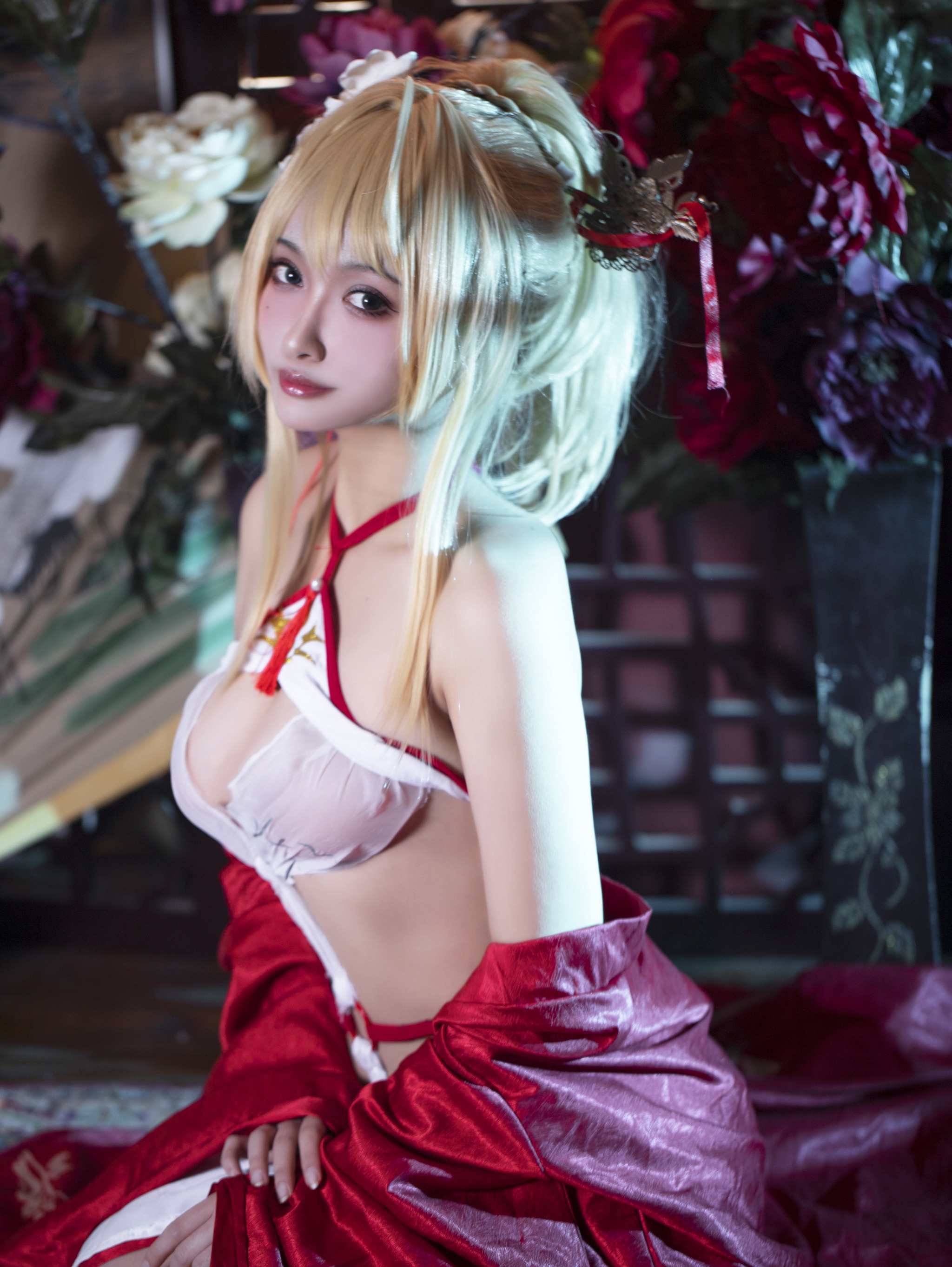 图片[1]-洛璃 LoLiSAMA – NO.014 光荣凉夜香雪 [36P]-XikXak
